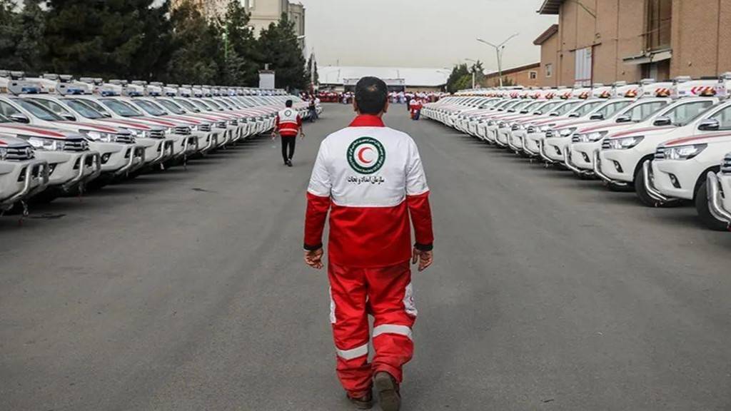 اعلام آمادگی هلال احمر برای ارائه خدمات در عراق همزمان با مراسم تشییع رهبر شهید انقلاب در این کشور اعلام آمادگی هلال احمر برای ارائه خدمات در عراق همزمان با مراسم تشییع رهبر شهید انقلاب در این کشور
